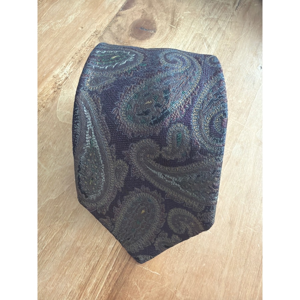 Joseph Abboud Necktie Mens Purple Paisley Excellent Silk Hand Sewn Woven